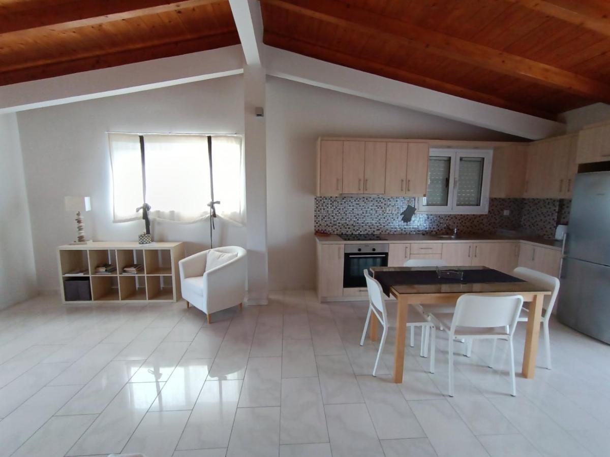 Endless Seaview Apartment B Alykes  Dış mekan fotoğraf