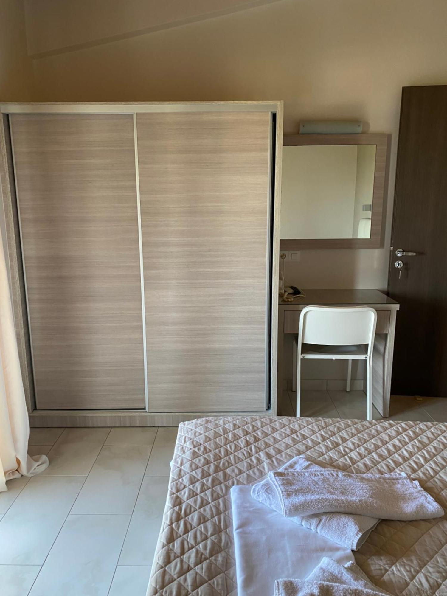 Endless Seaview Apartment B Alykes  Dış mekan fotoğraf